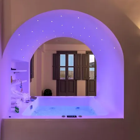 Blackstone Luxury Aparthotel
