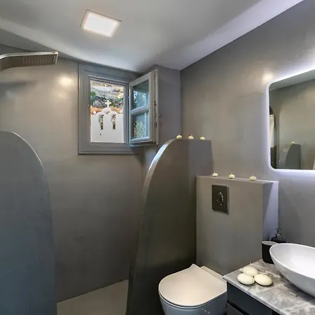 Aparthotel Blackstone Luxury 4*