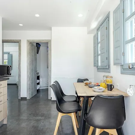 Blackstone Luxury 4* Emporio (Santorini)