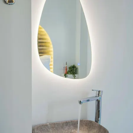 Blackstone Luxury *