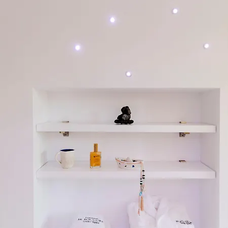Blackstone Luxury 4* Emporio (Santorini)