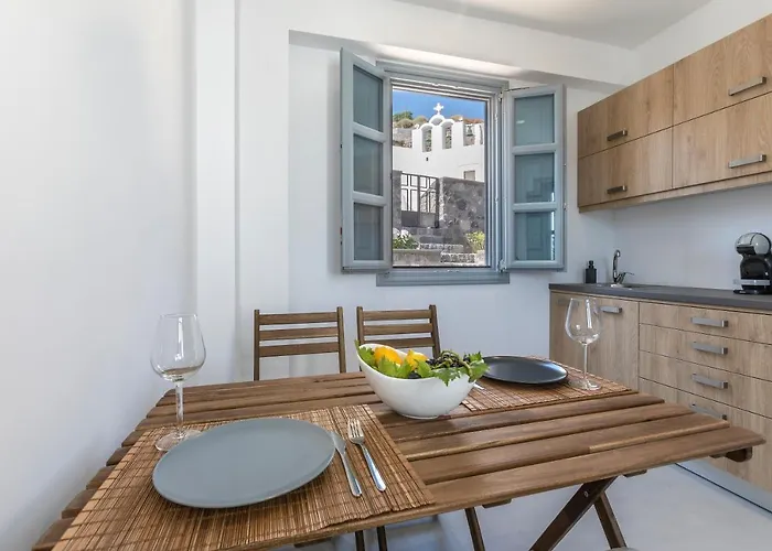 Blackstone Luxury Emporio (Santorini)