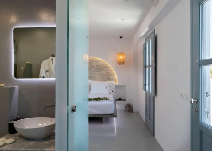 Blackstone Luxury Apart-hotel Emporio (Santorini)