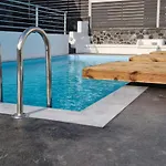 Blackstone Luxury Lejlighedshotel 4*