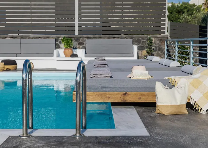 Blackstone Luxury 4* Emporio (Santorini)