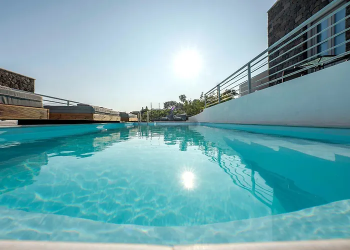 Blackstone Luxury Emporio (Santorini)